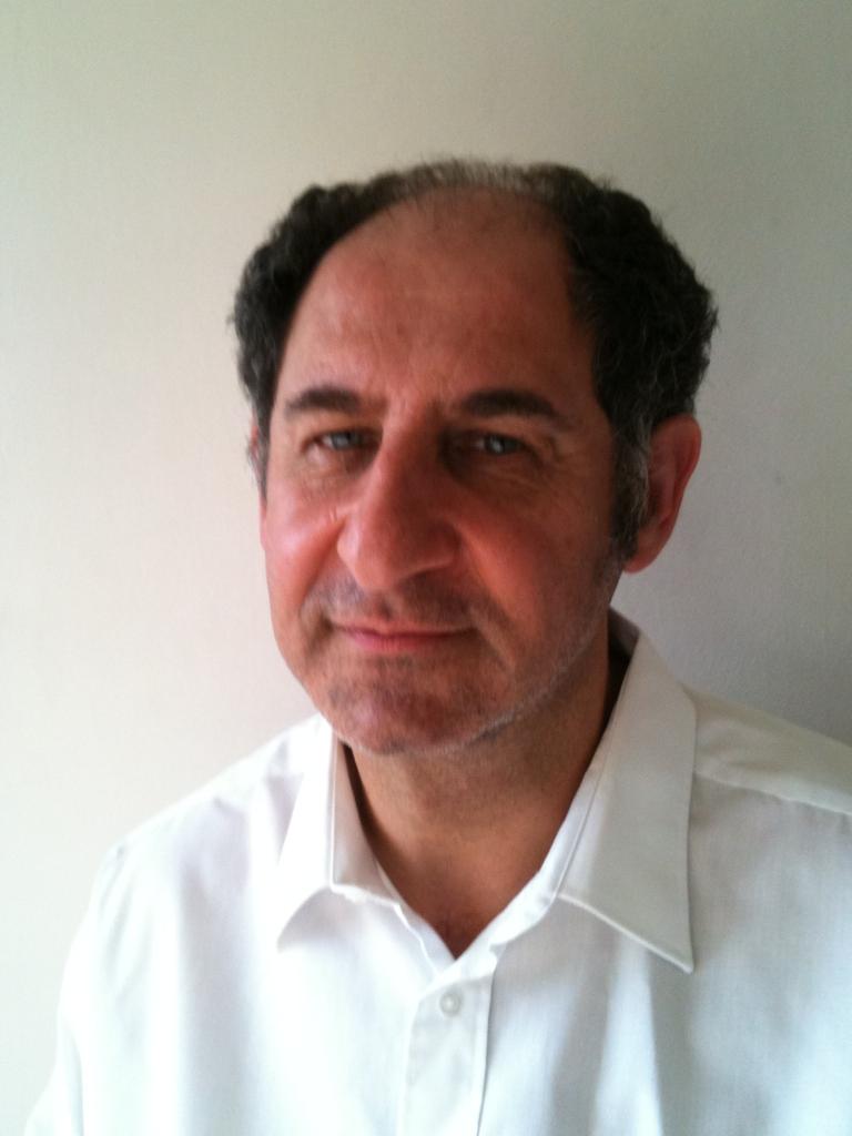Photo of Professor Simon Dein