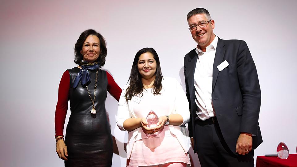 Hadeel Ayoub (centre) is presented with the People's Choice award