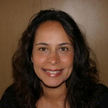 Photo of Dr Carla Figueira