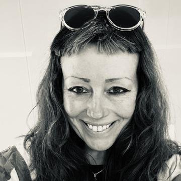 Photo of Dr Lucy Finchett-Maddock